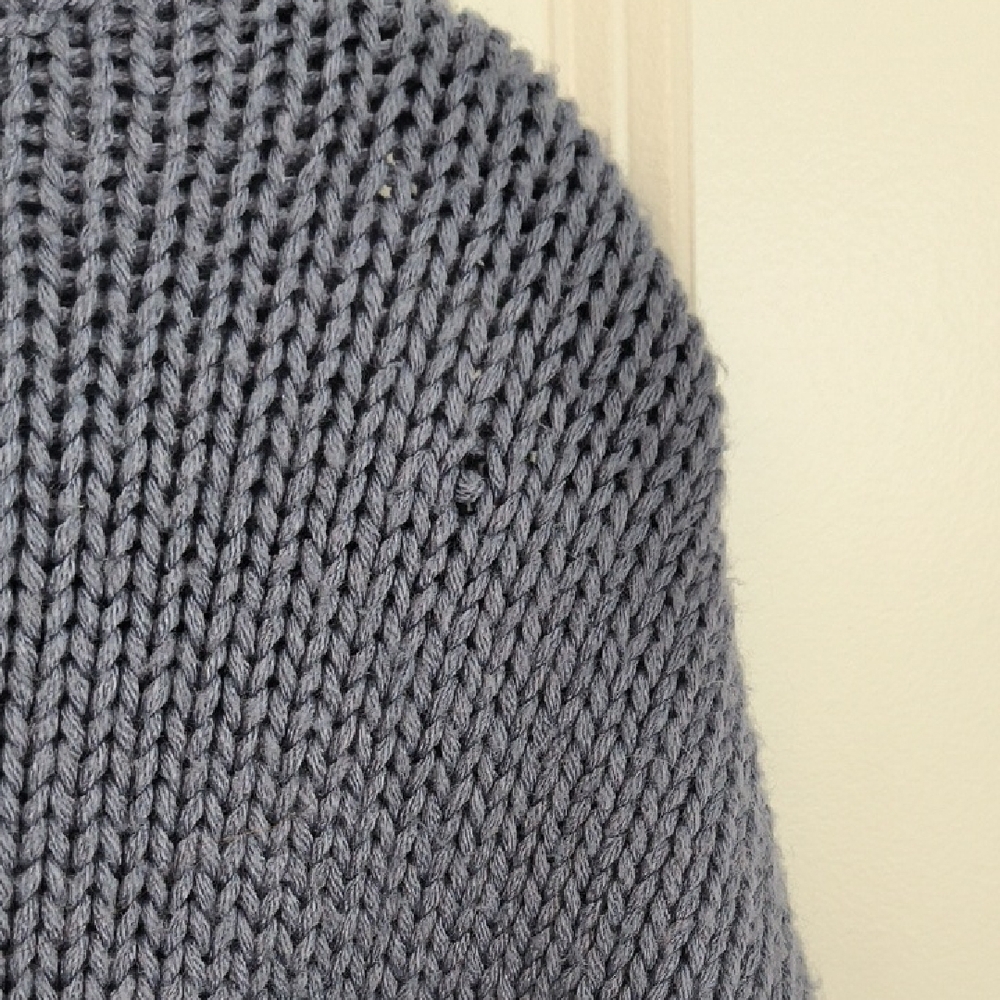 NYC Women's Blue Sweater - Picture 6 of 8